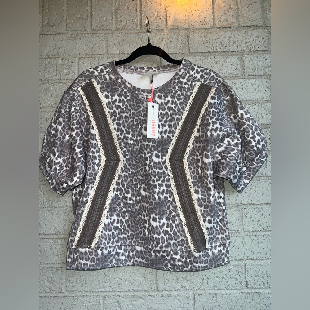 The Greii Los Angeles animal print shop sleeve top size medium